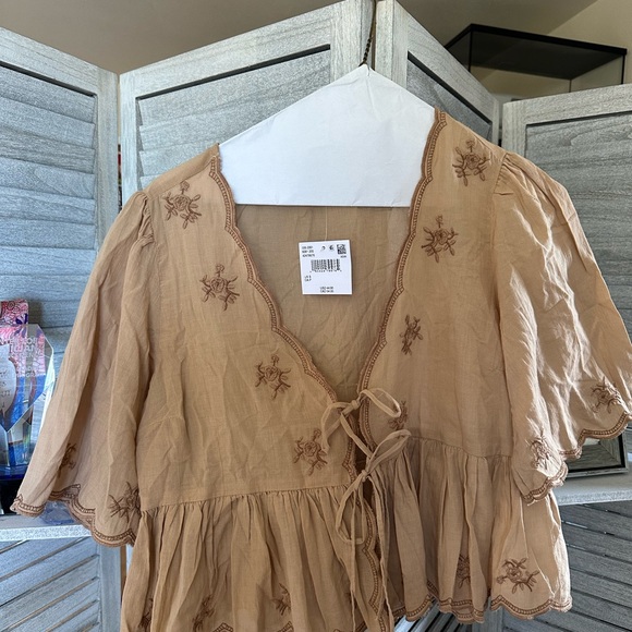 American Eagle Outfitters Tan Embroidered Blouse - Picture 3 of 4